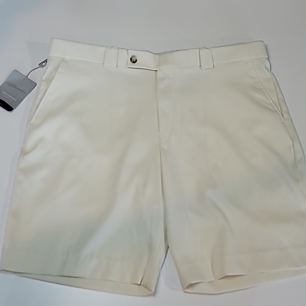 NWT GREG NORMAN Classic Shorts